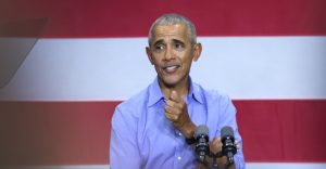Photo Of Barack Obama In DC Goes Viral