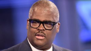 Fox Anchor Emotionally Shares Heartfelt Story