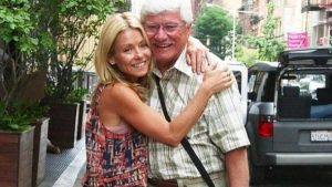 Kelly Ripa and a host of other celebrities all sent Kelly Ripa’s father a BIG message — what happened to him?
