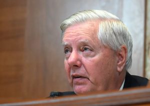 Steve Bannon Calls for Lindsey Graham’s Arrest Over Support for Ukraine