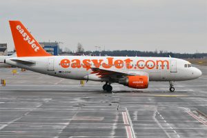 Passengers Subdue Man Making Threats During Flight Amid Security Concerns