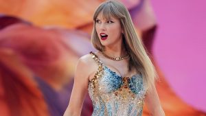 Taylor Swift, 35, Shocks Fans with Daring Photoshoot for New Album Cover