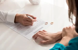 The Divorce Settlement That Shocked Everyone in the Courtroom