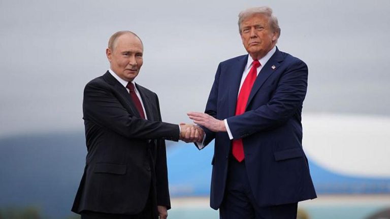 Trump–Putin Handshake Sparks Speculation at High-Stakes Meeting
