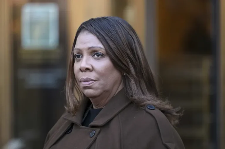 Letitia James Faces 30 Years? Explosive Credit Line Fraud Allegations Rock New York!