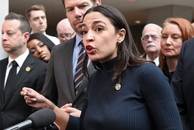 Ocasio-Cortez Targets Trump in Fiery Rally for NYC Mayoral Nominee Zohran Mamdani