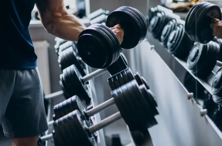 At My Wife’s Gym, Her Trainer Tried to Humiliate Me. He Didn’t Expect What Happened Next.