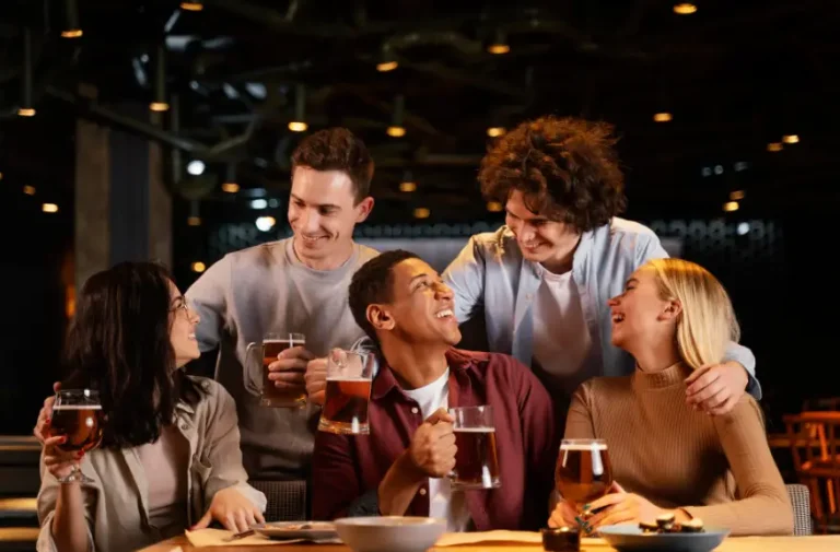 ‘She Just Files Reports, Right?’ They Laughed at Dinner — Then My Base Called, and Everyone Learned Who I Really Am