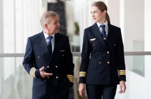 My Dad Laughed at Me in Front of Everyone — But When a Four-Star General Saluted and Said “Ma’am, This Way,” His Face Went Pale.