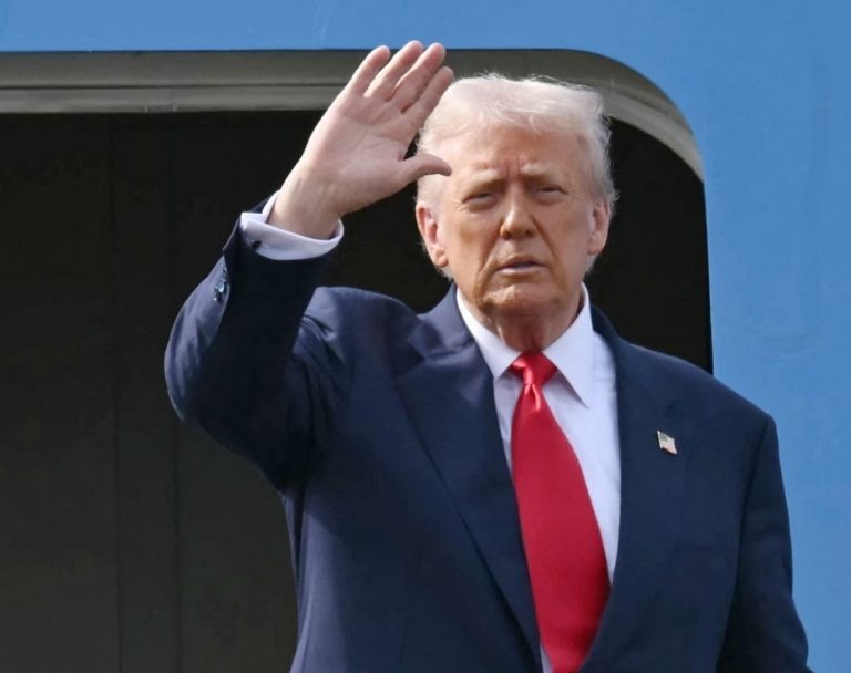 Trump Signals He’ll Fund SNAP if Courts Approve Amid Deepening Shutdown