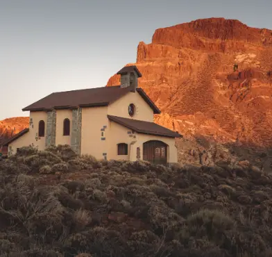 I Came Home to My Own Estate Only to Find My Daughter-in-Law’s Family Living There — When She Ordered Me Out, I Smiled and Took Back Everything in a Way She Never Expected