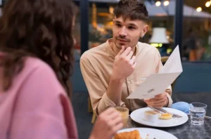 My Boyfriend “Forgot” His Credit Card at Every Dinner — Until I Finally Taught Him a Lesson He’ll Never Forget
