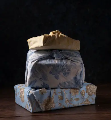 My Parents Banned Me From Their Anniversary Dinner — But the Box I Sent Instead Brought the Entire Room to a Halt