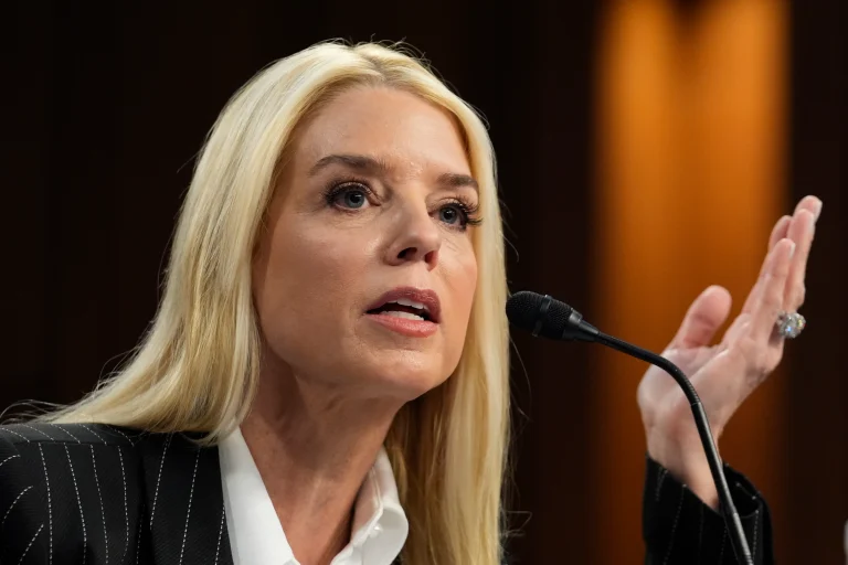 Bondi issues warning to former Obama and Biden officials