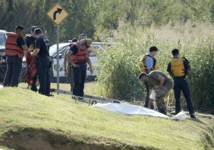 Authorities respond as fears of Texas serial killer rise amid Houston Bayou deaths