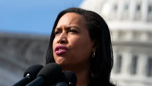 Washington DC mayor declares emergency