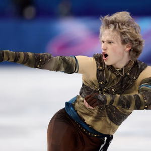 U.S. Olympian stuns crowd with “forbidden” move banned in 1977
