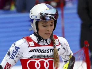 Lindsey Vonn shares emotional message after surviving leg injury that threatened her career