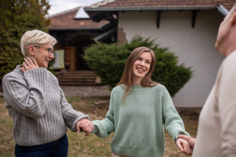 An Elderly Couple Pretended to Be Homeless. Only the Daughter-in-Law Everyone Hated Opened the Door.