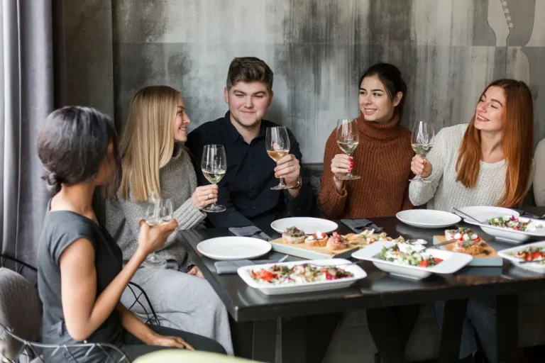 I Heard My Fiancé Mock Me At Dinner Until I Took Off My Ring And Revealed One Detail