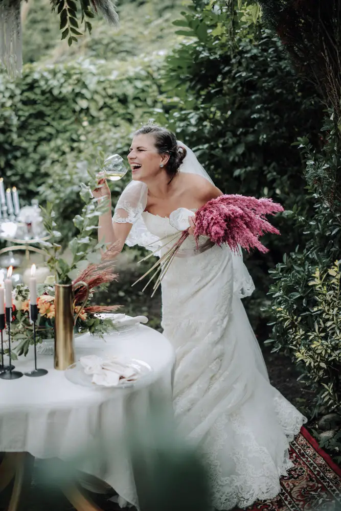 My Parents Threw Away My Wedding Invitation Until They Saw Me Walk Down The Aisle