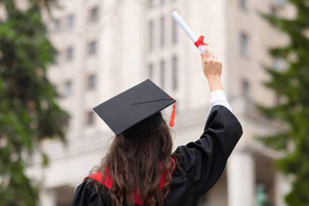 My Sister Accused Me of Cheating at Graduation, But I Walked to the Stage With One Envelope That Exposed Everything