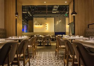 My daughter-in-law refused to let me eat and served me only water—until the head chef stepped out to speak with me privately