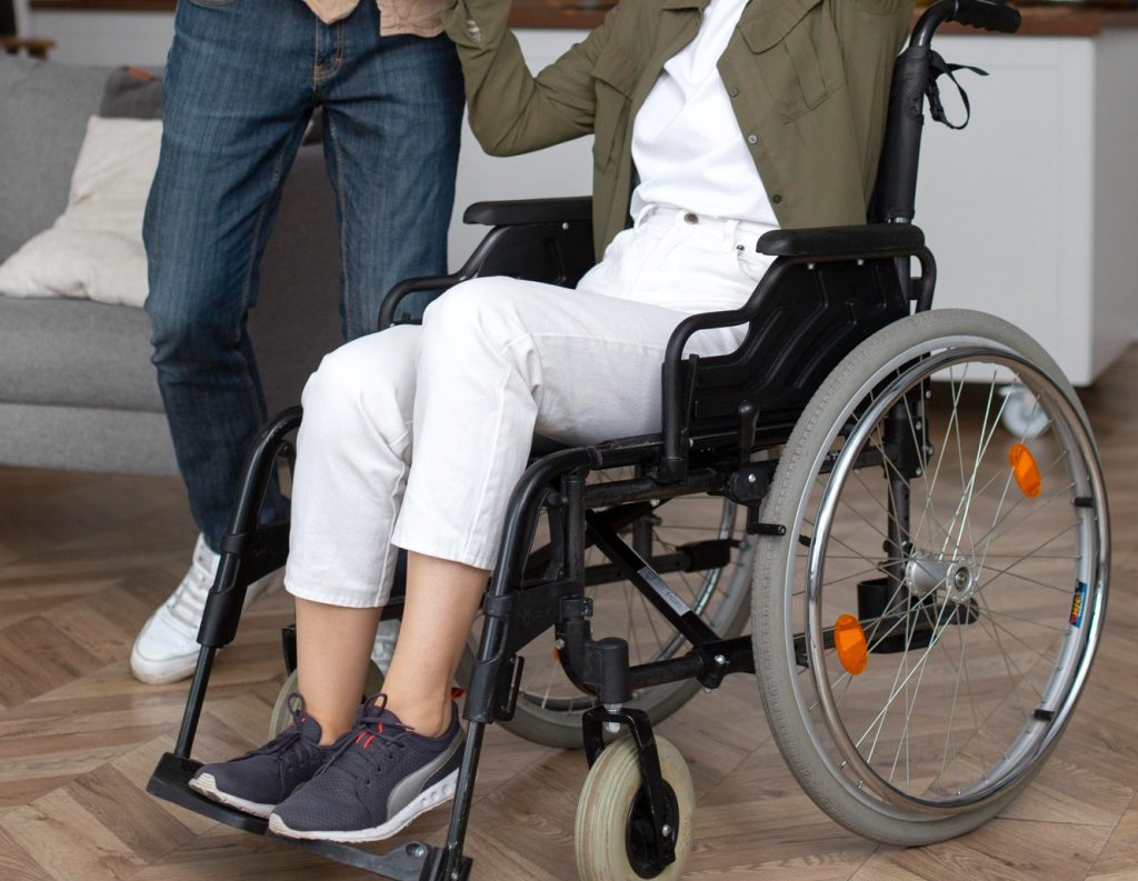 My Husband Left Me After the Accident Until He and His Mother Came Begging at My Door